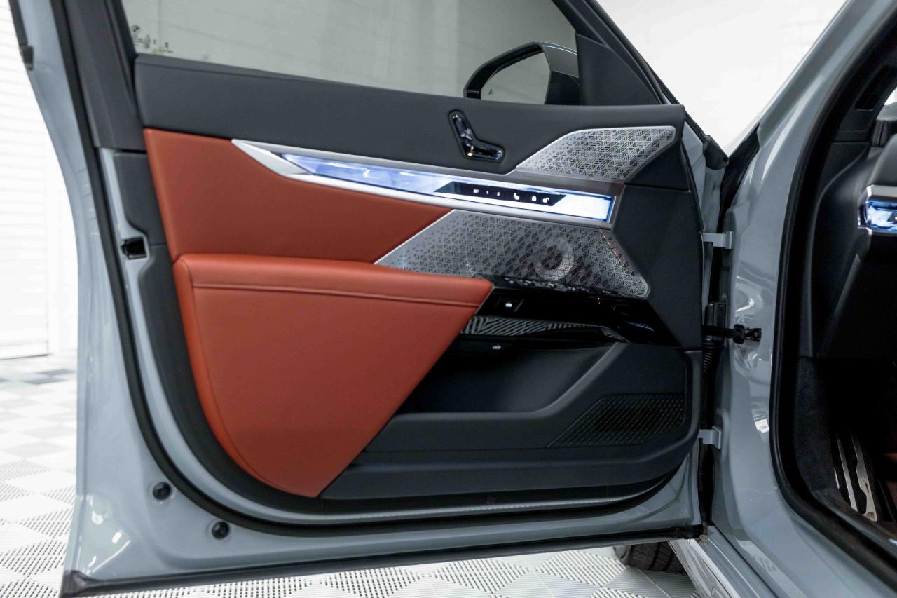 BMW 7-Series 760i xDrive 2024