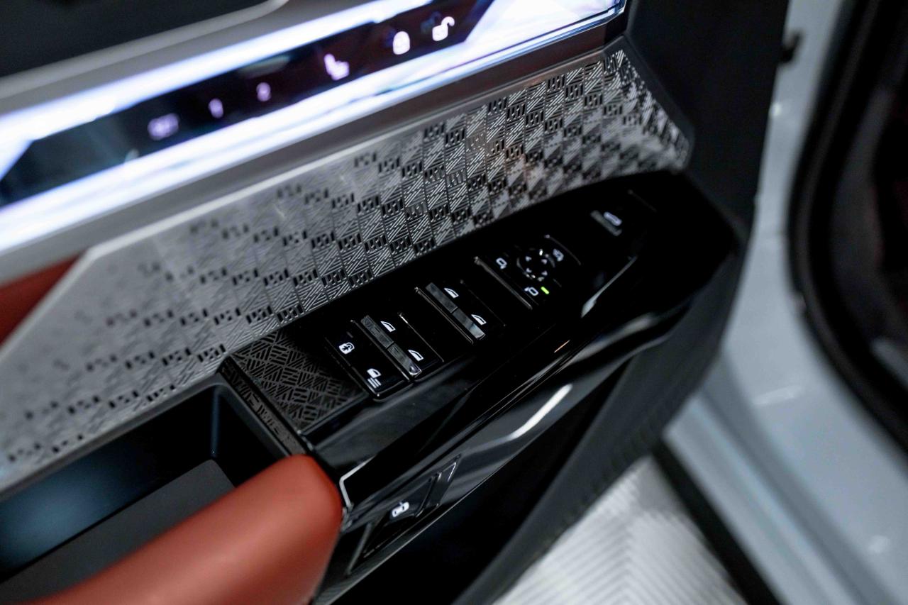 BMW 7-Series 760i xDrive 2024