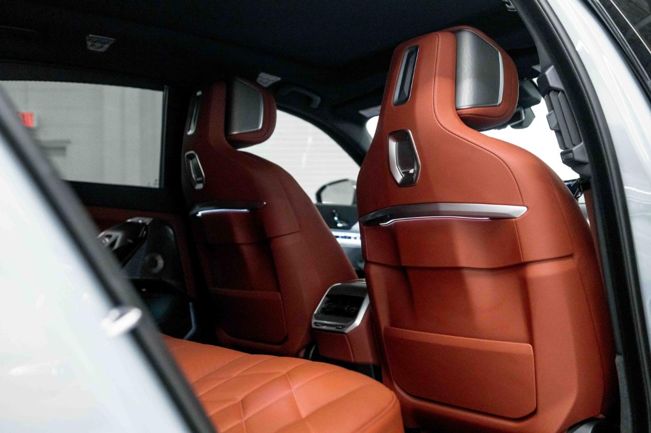 BMW 7-Series 760i xDrive 2024