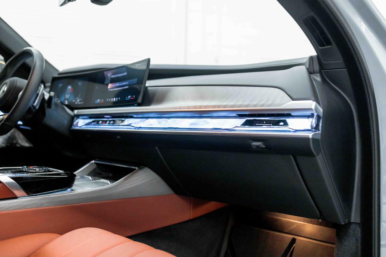 BMW 7-Series 760i xDrive 2024