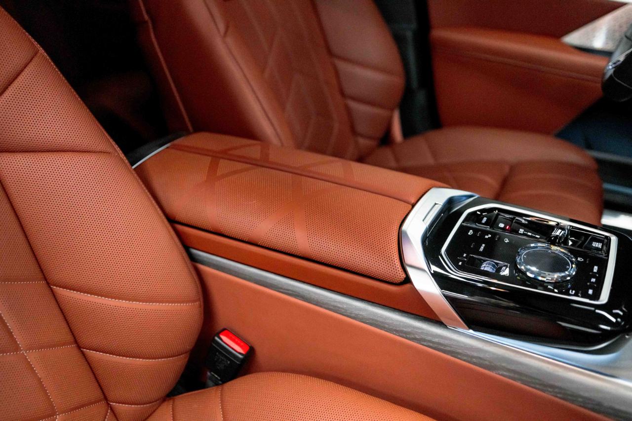 BMW 7-Series 760i xDrive 2024