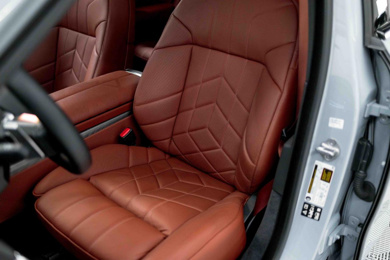 BMW 7-Series 760i xDrive 2024