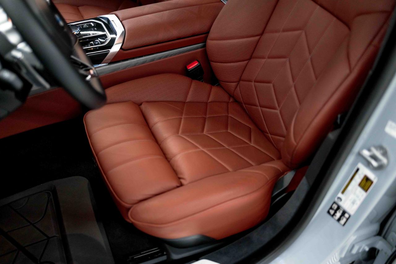 BMW 7-Series 760i xDrive 2024