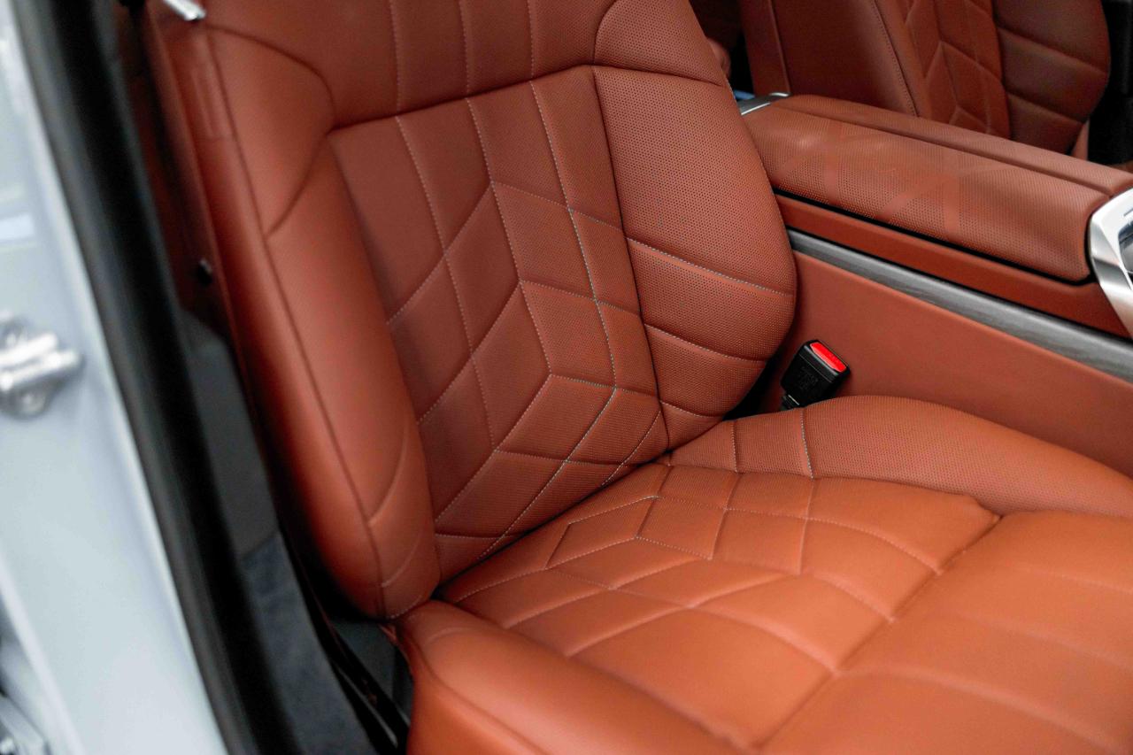 BMW 7-Series 760i xDrive 2024