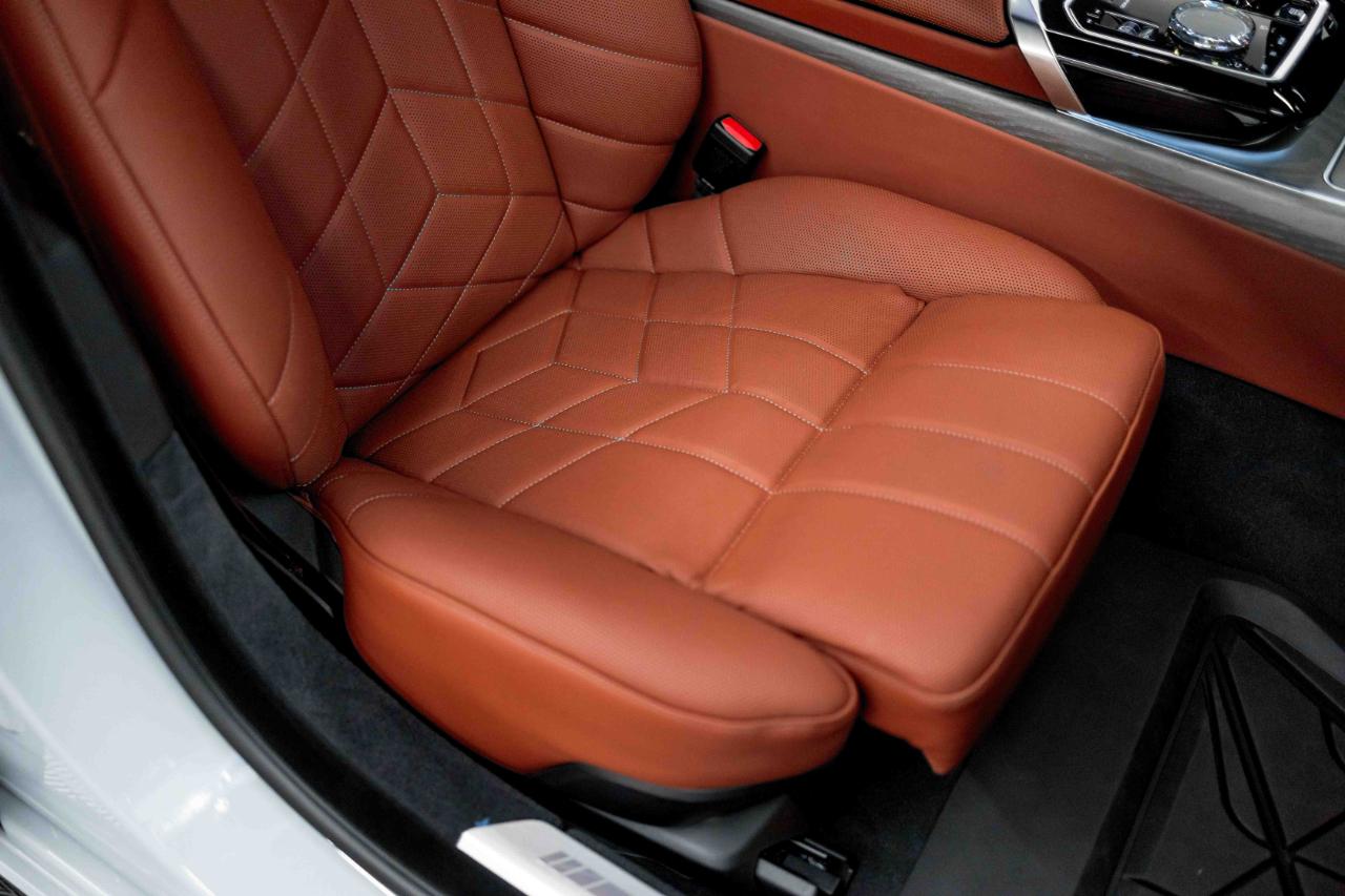 BMW 7-Series 760i xDrive 2024