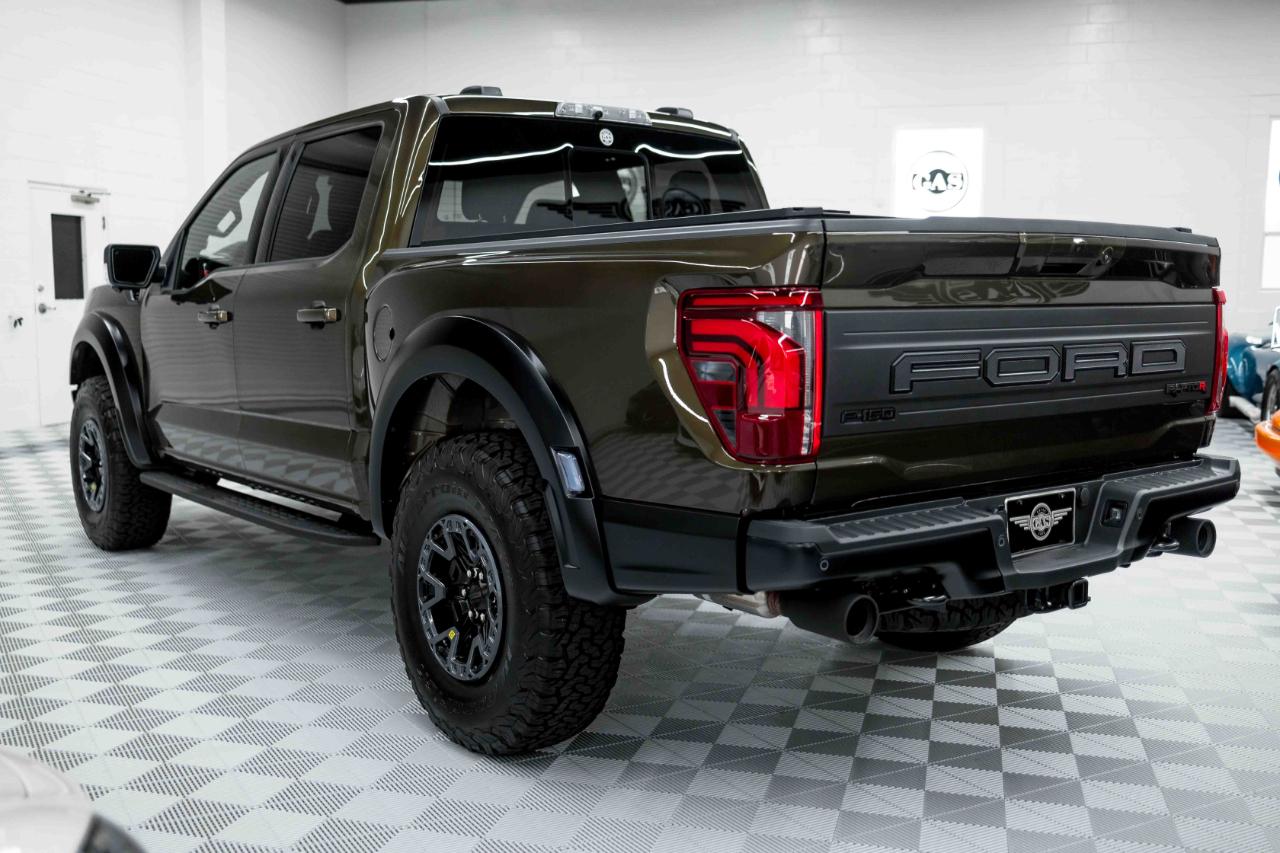 Ford F-150 Raptor SuperCrew 4WD 2026