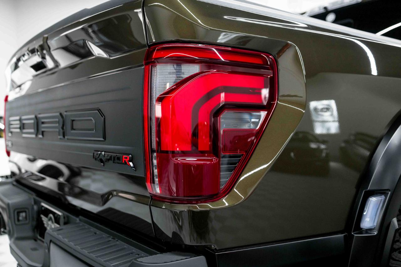 Ford F-150 Raptor SuperCrew 4WD 2026