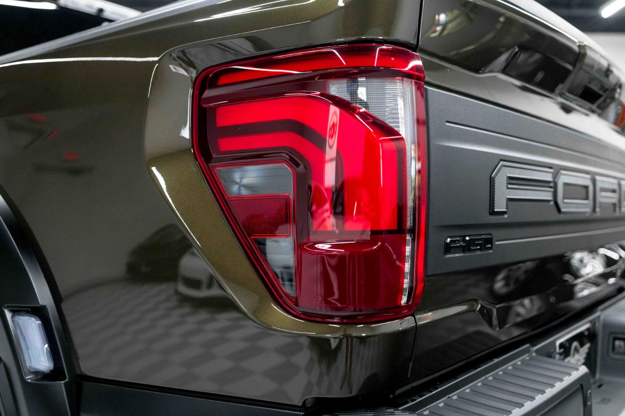 Ford F-150 Raptor SuperCrew 4WD 2026