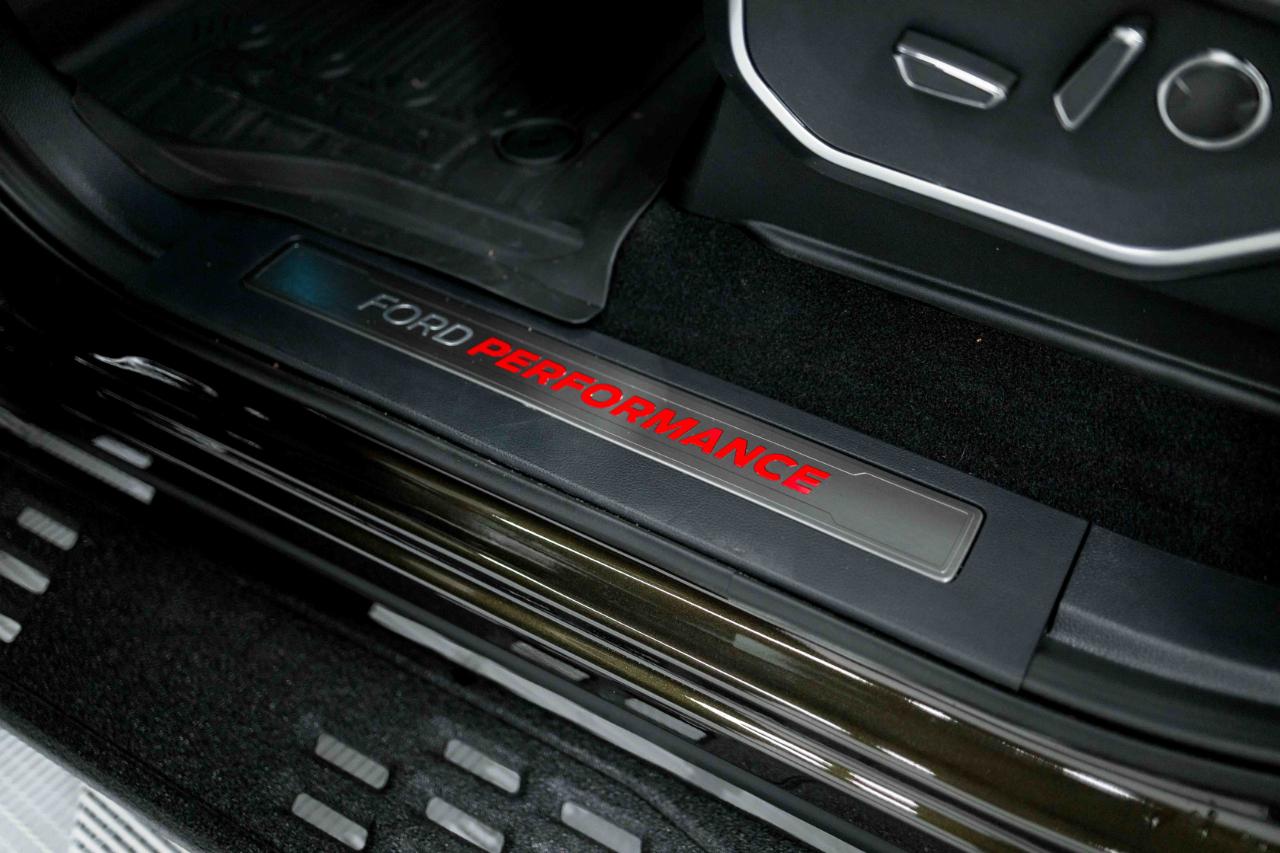 Ford F-150 Raptor SuperCrew 4WD 2026