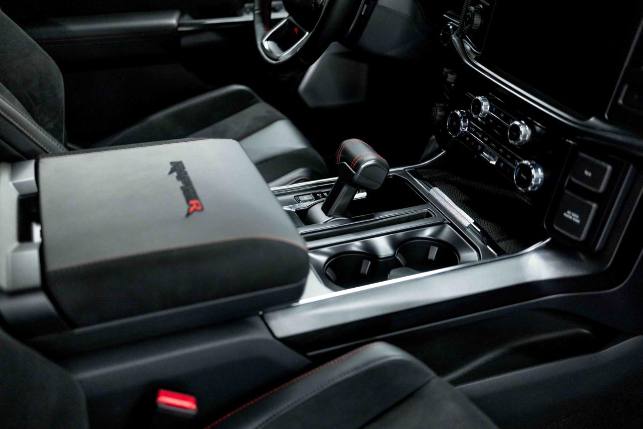 Ford F-150 Raptor SuperCrew 4WD 2026