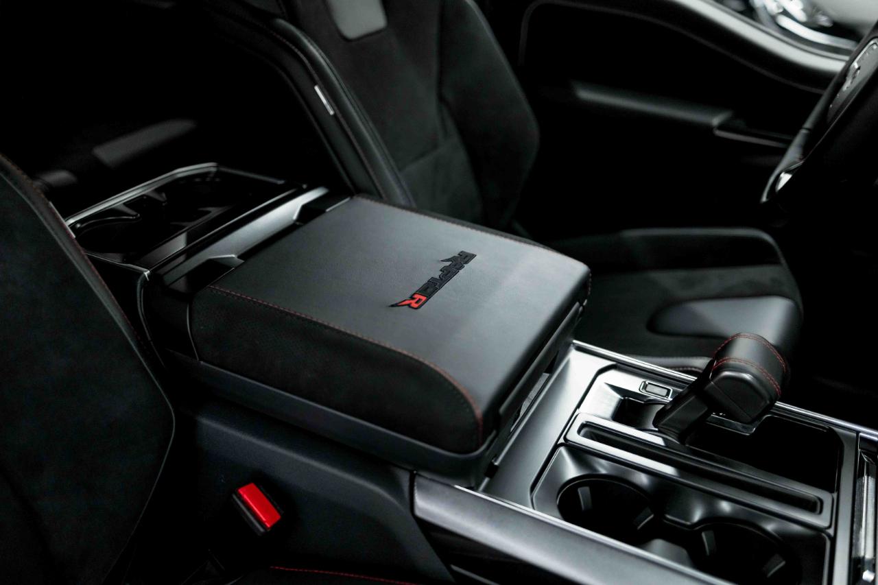 Ford F-150 Raptor SuperCrew 4WD 2026