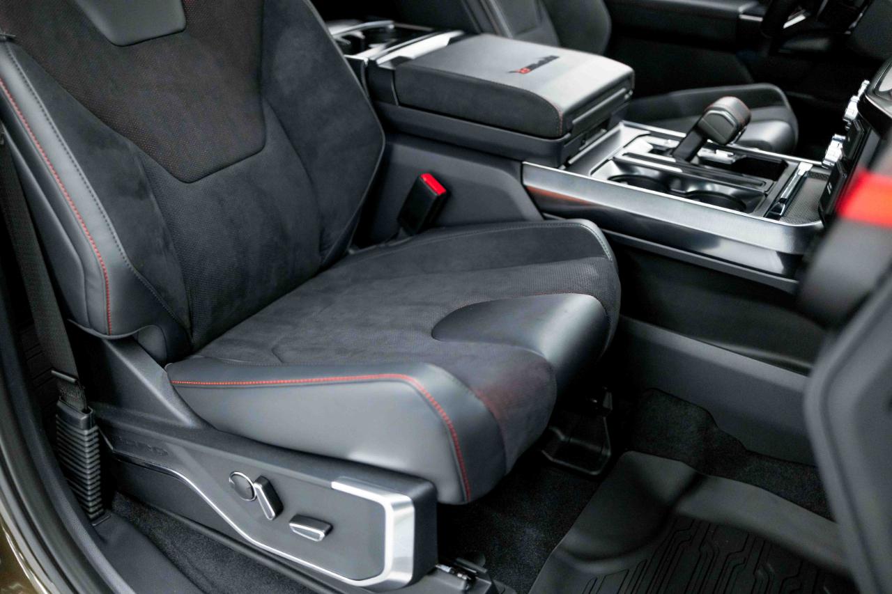 Ford F-150 Raptor SuperCrew 4WD 2026