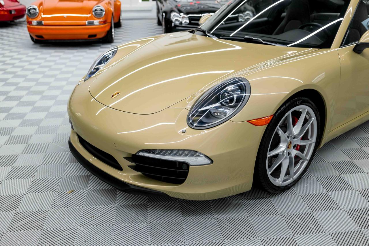Porsche 911 Carrera S Coupe 2014