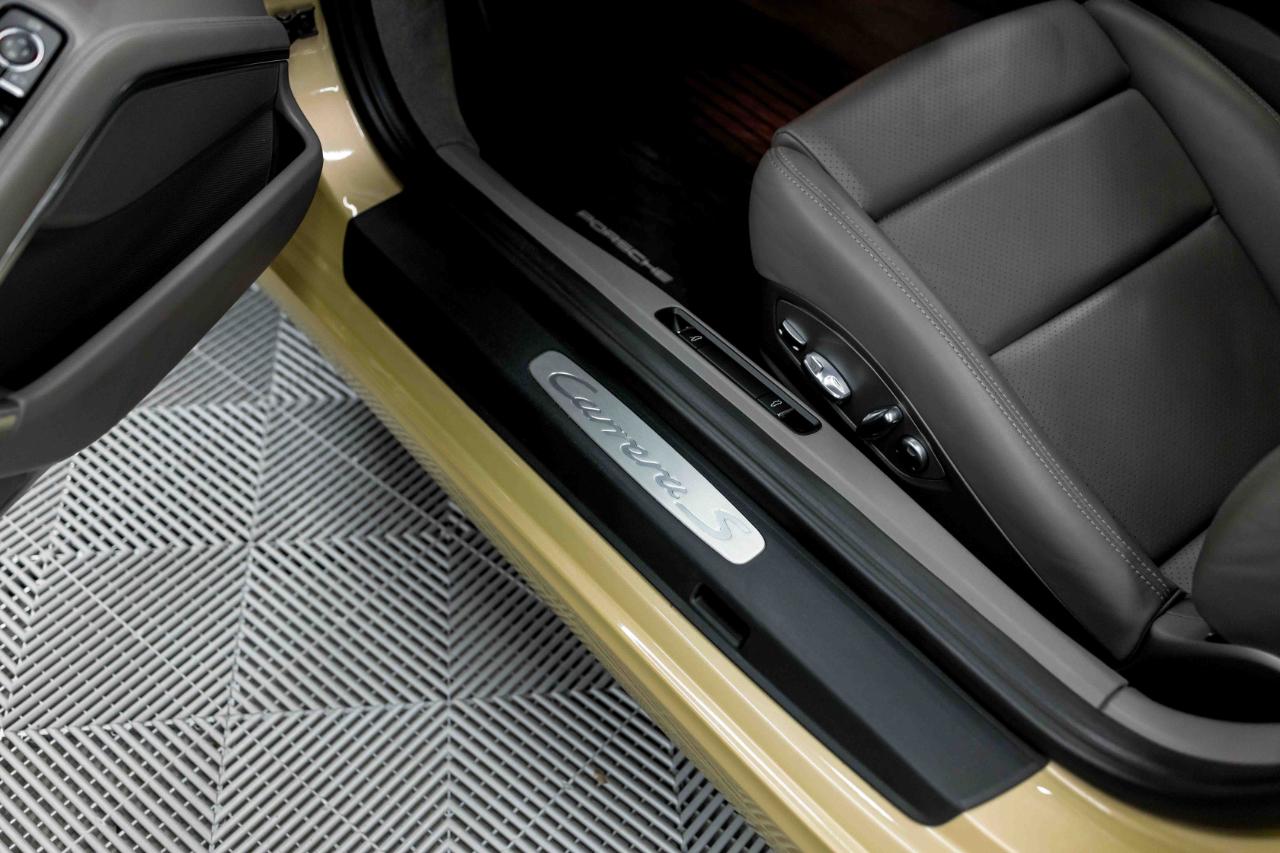 Porsche 911 Carrera S Coupe 2014