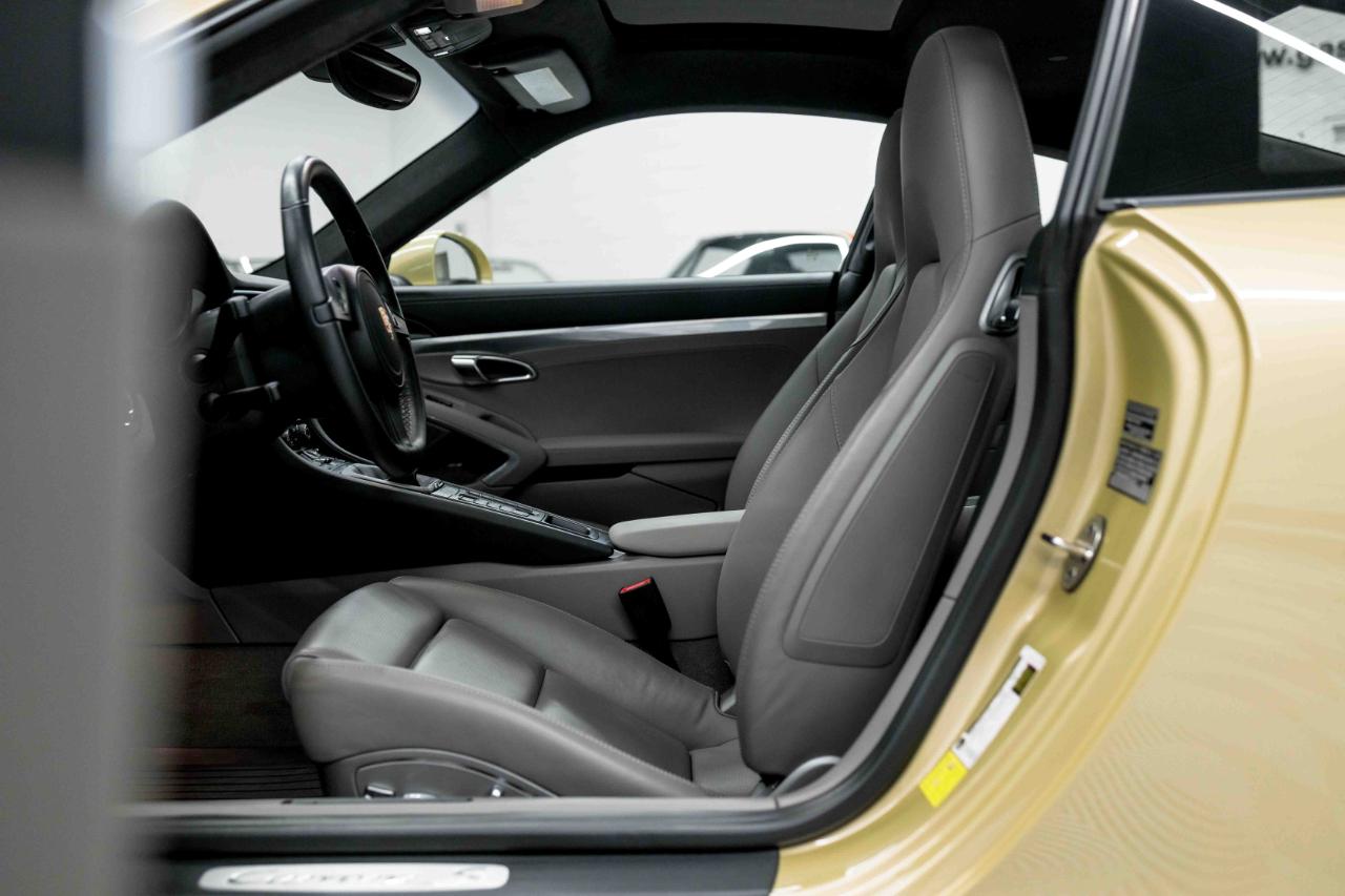 Porsche 911 Carrera S Coupe 2014