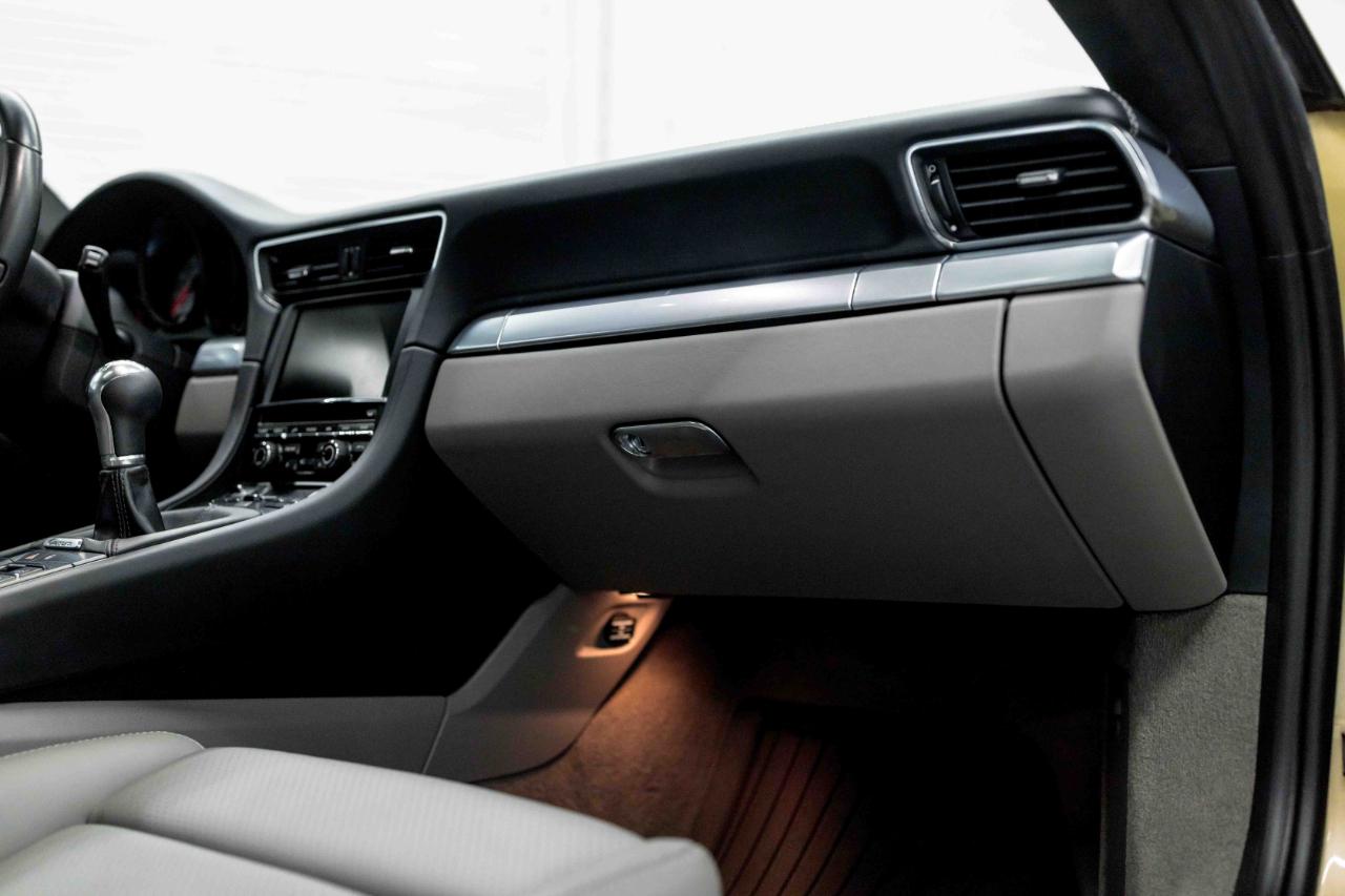 Porsche 911 Carrera S Coupe 2014