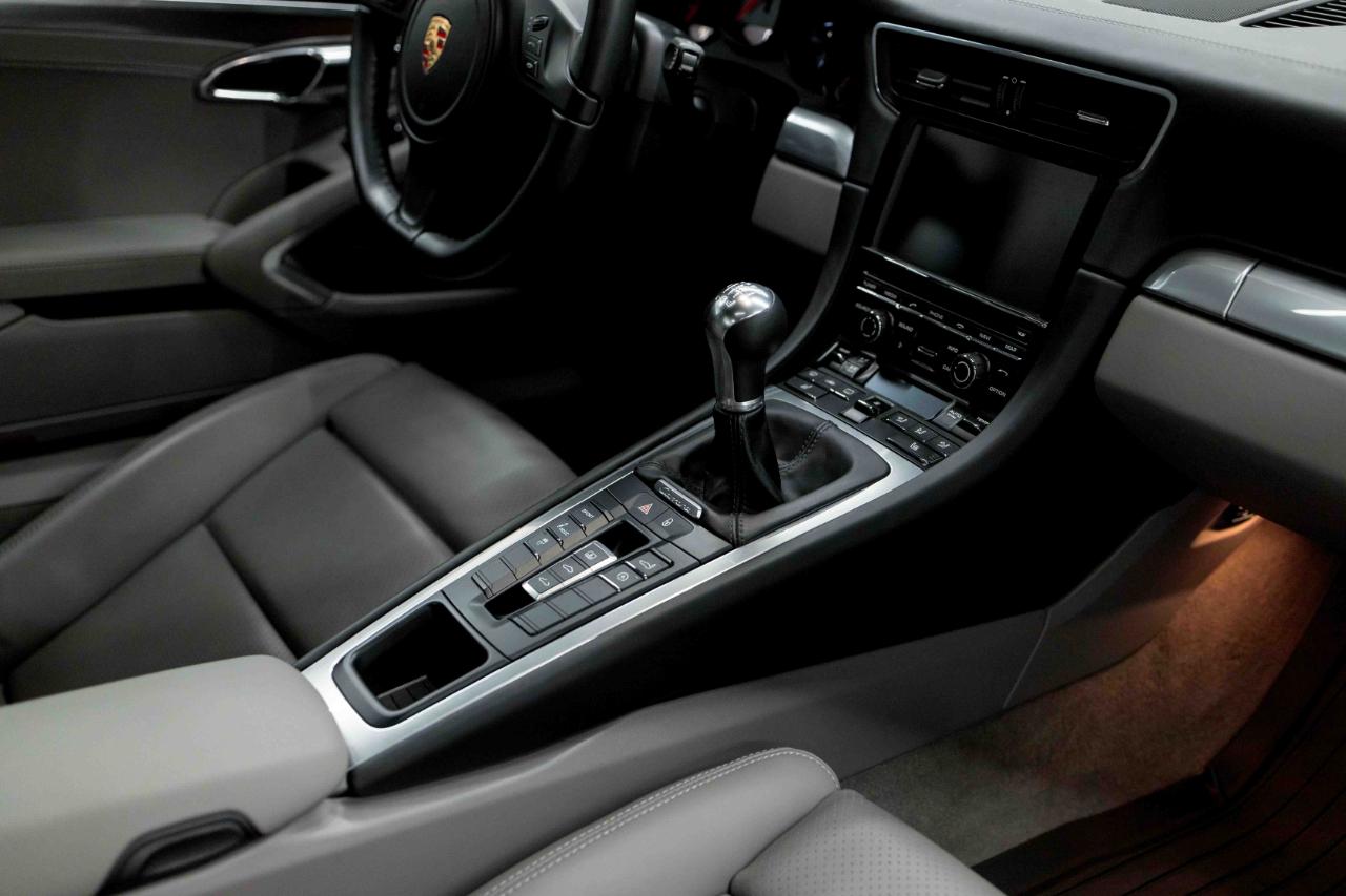 Porsche 911 Carrera S Coupe 2014