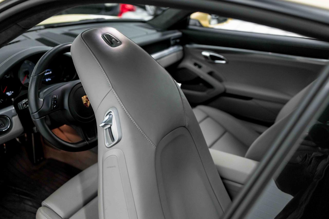 Porsche 911 Carrera S Coupe 2014