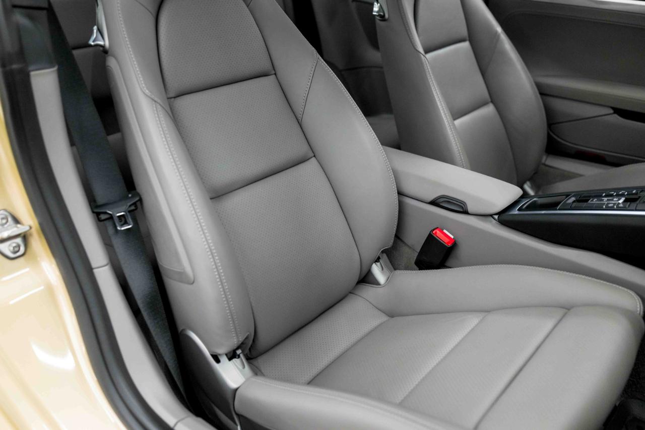 Porsche 911 Carrera S Coupe 2014