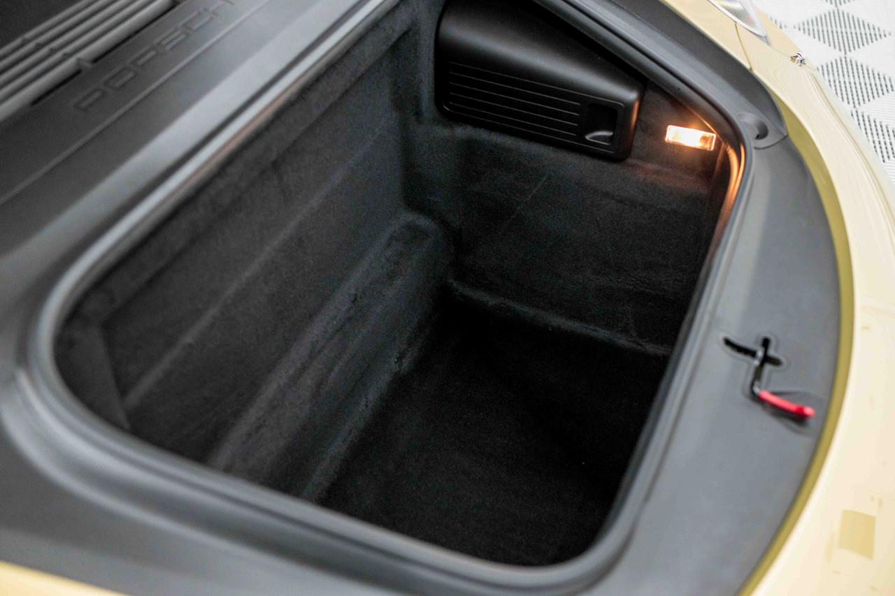 Porsche 911 Carrera S Coupe 2014