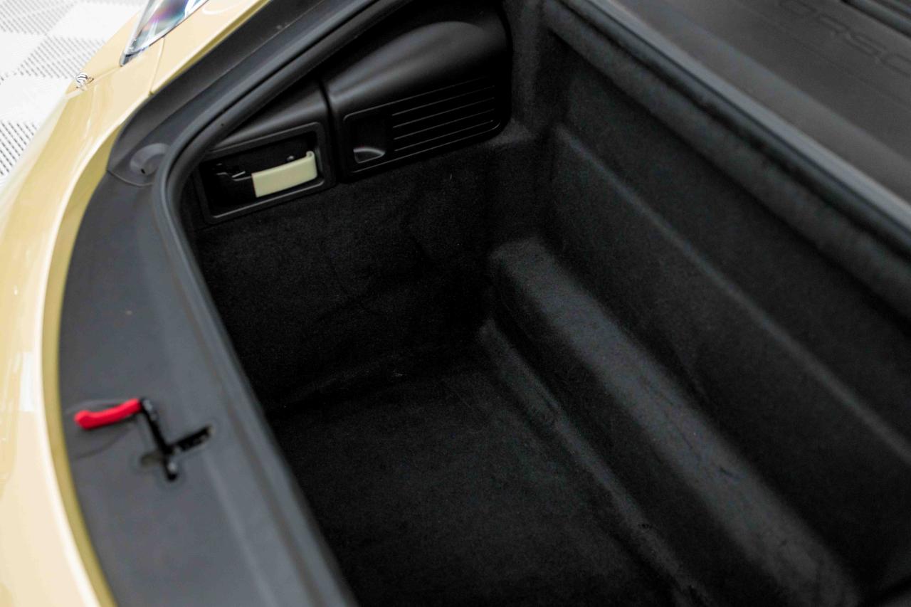 Porsche 911 Carrera S Coupe 2014