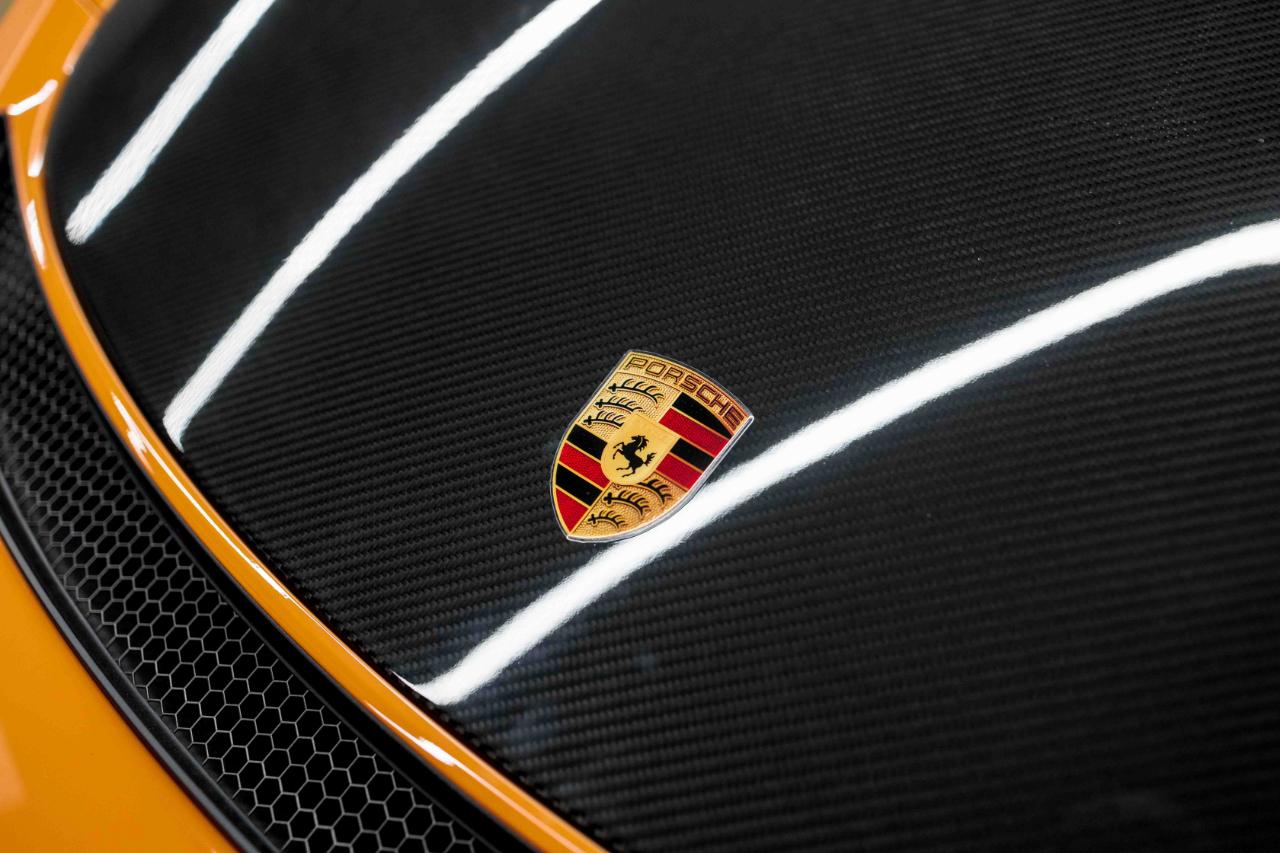 Porsche 718 Cayman GT4 RS 2025