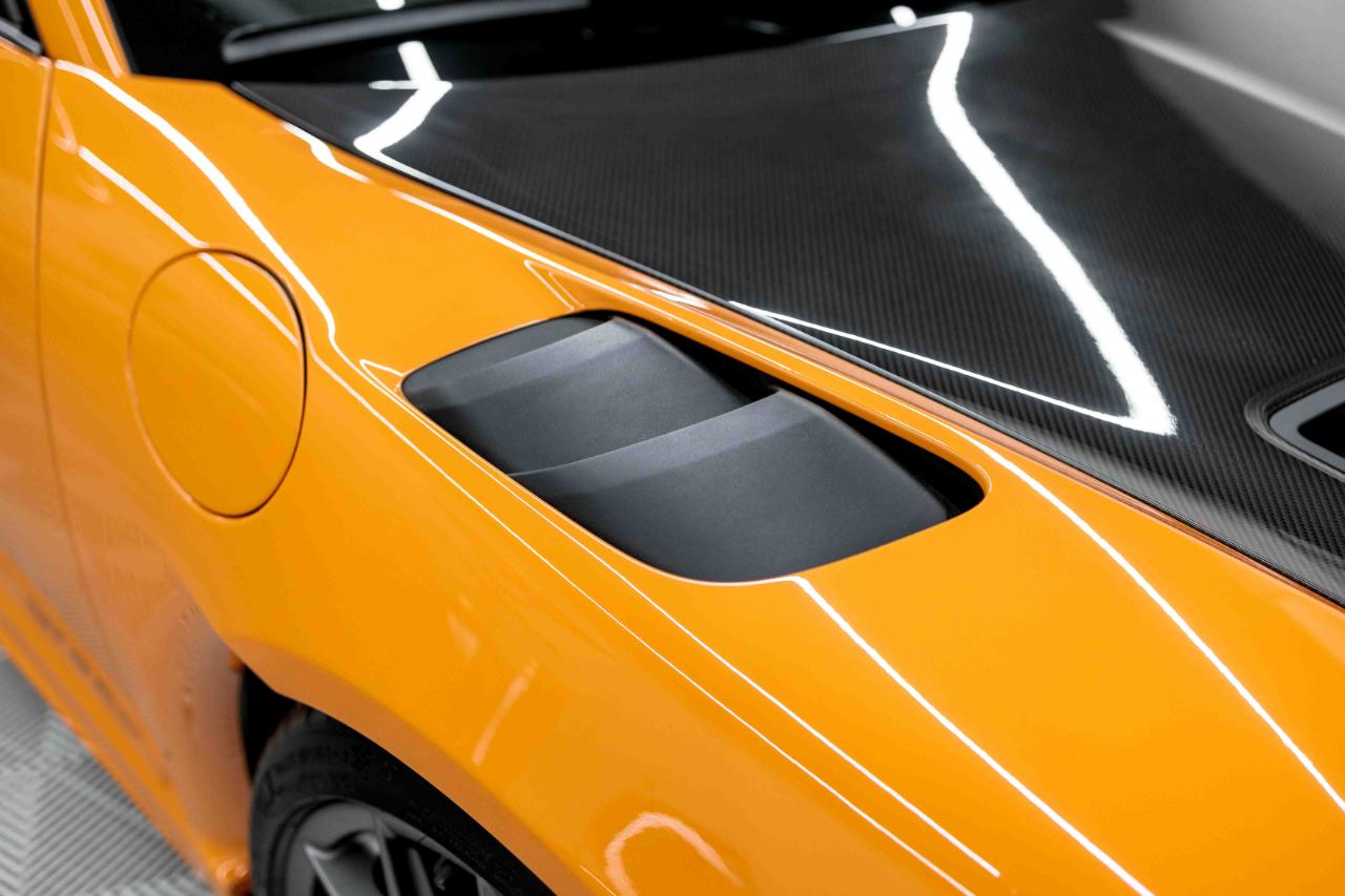 Porsche 718 Cayman GT4 RS 2025