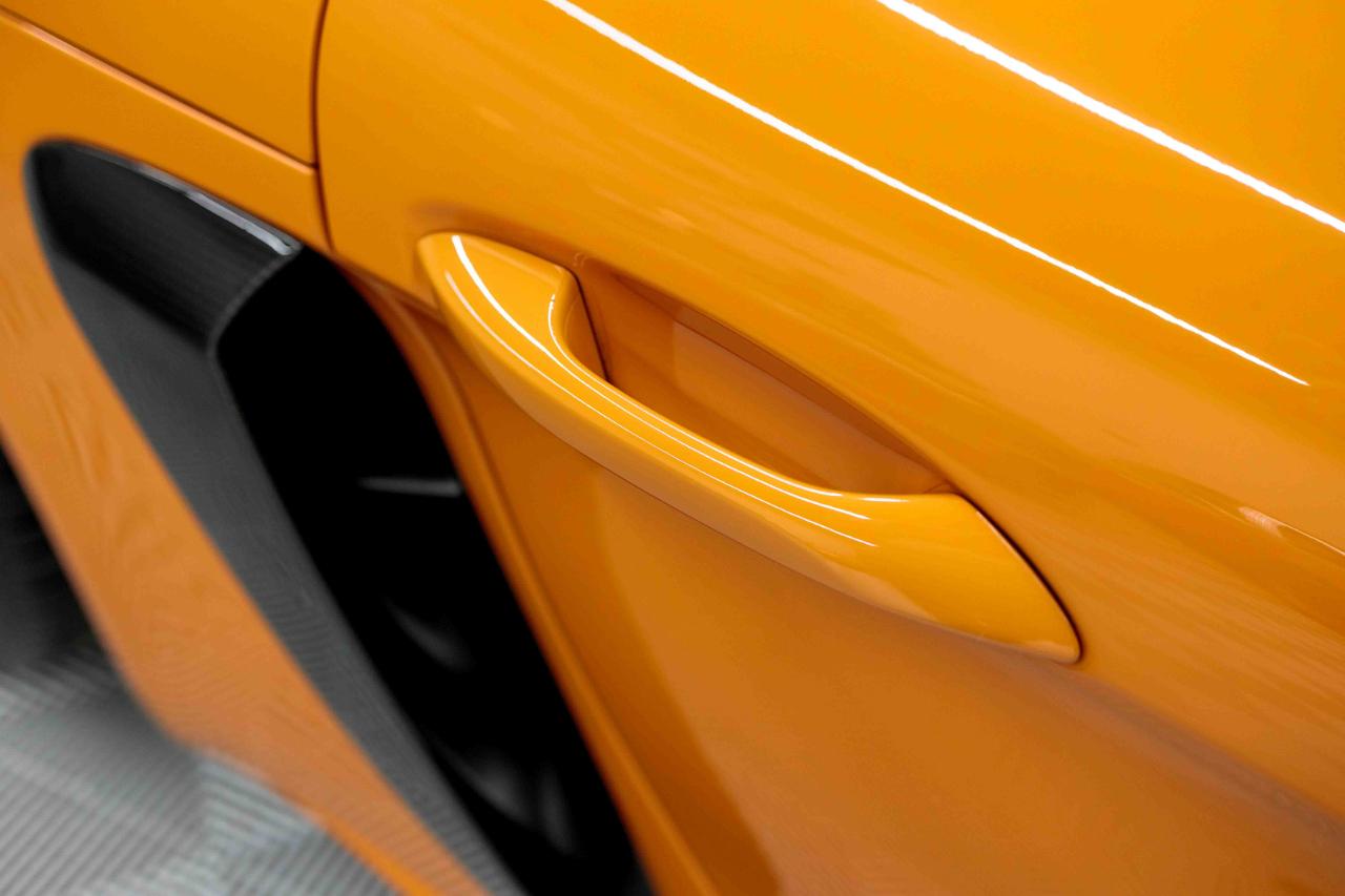 Porsche 718 Cayman GT4 RS 2025