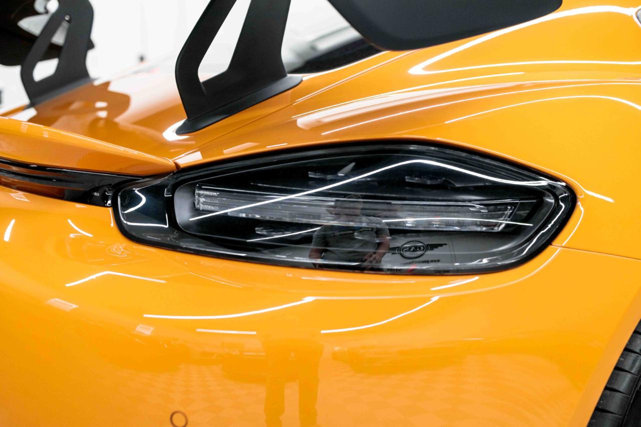 Porsche 718 Cayman GT4 RS 2025