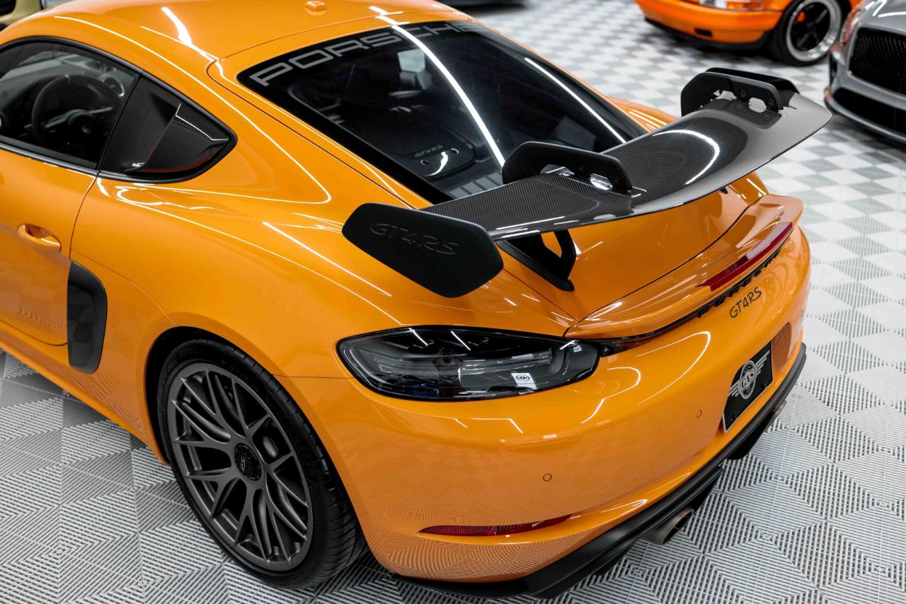 Porsche 718 Cayman GT4 RS 2025