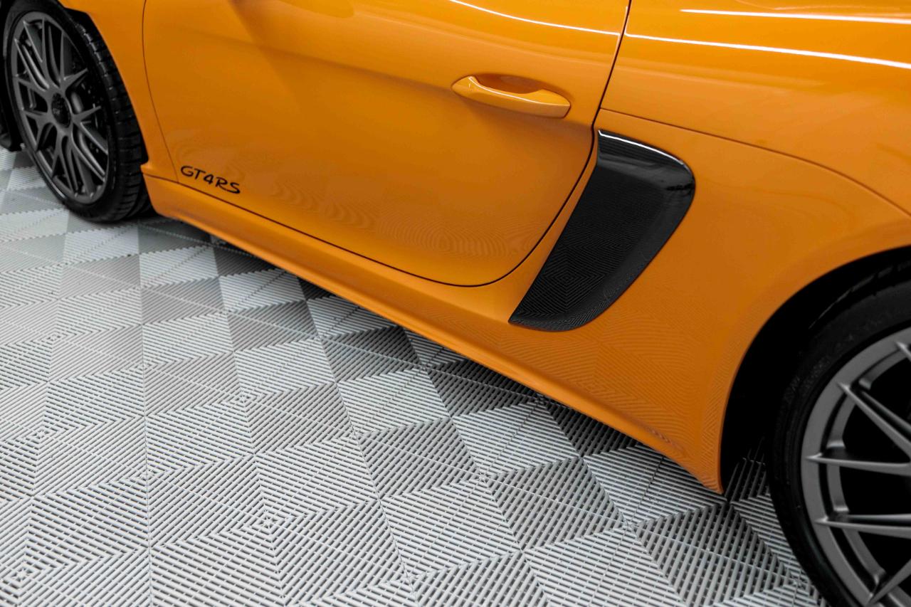 Porsche 718 Cayman GT4 RS 2025