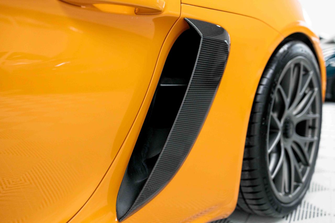 Porsche 718 Cayman GT4 RS 2025