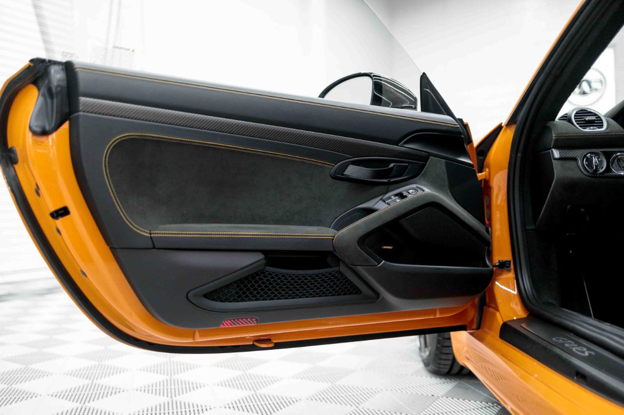 Porsche 718 Cayman GT4 RS 2025