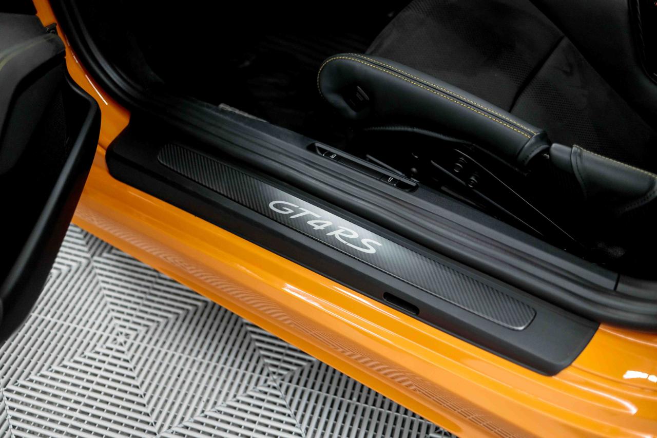 Porsche 718 Cayman GT4 RS 2025