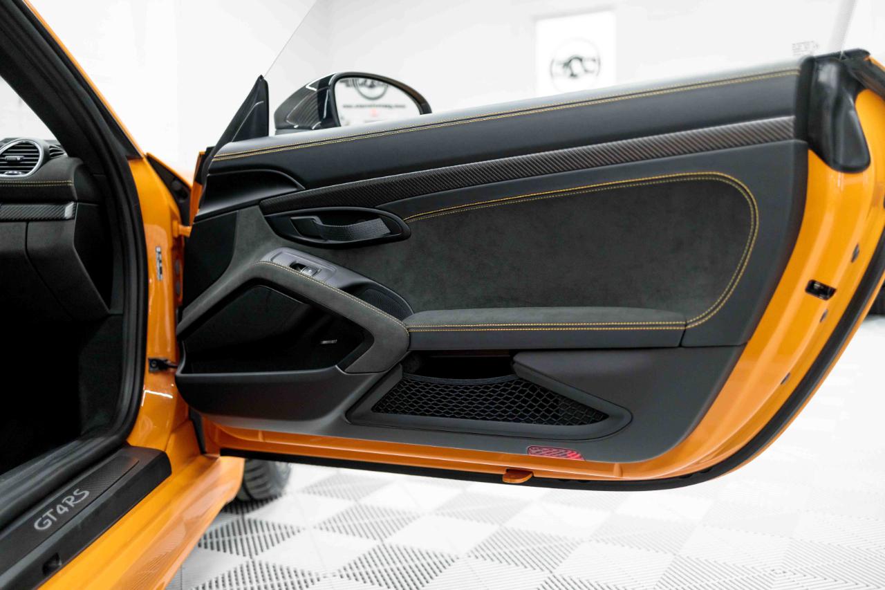 Porsche 718 Cayman GT4 RS 2025