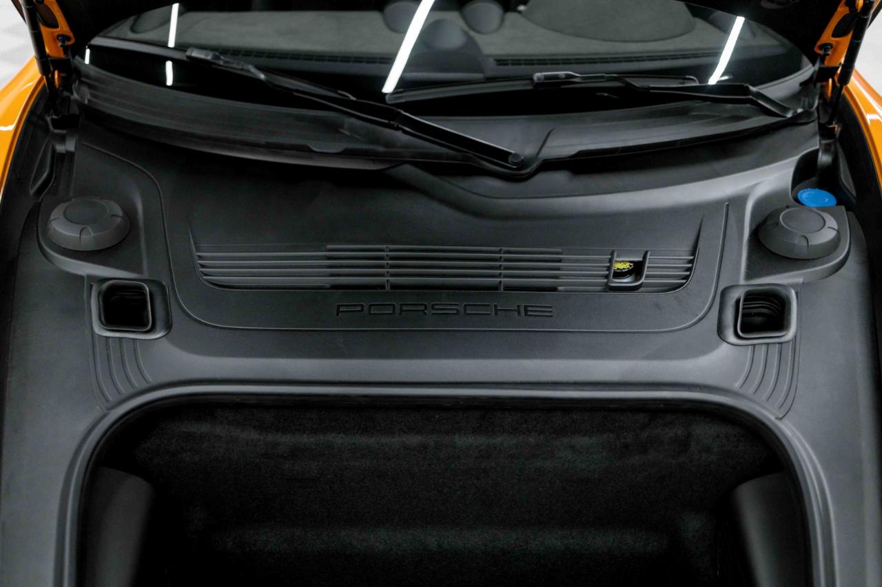 Porsche 718 Cayman GT4 RS 2025