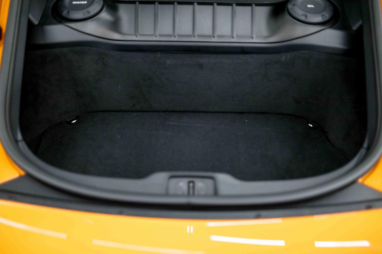 Porsche 718 Cayman GT4 RS 2025