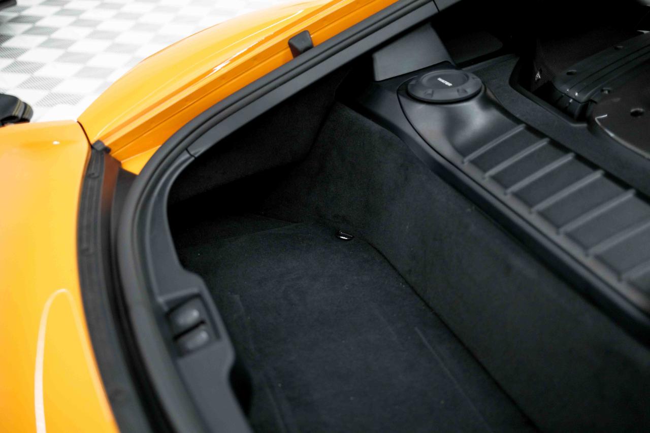 Porsche 718 Cayman GT4 RS 2025