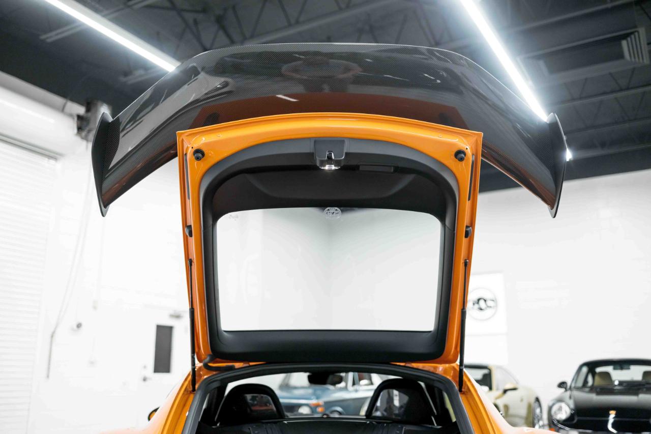 Porsche 718 Cayman GT4 RS 2025