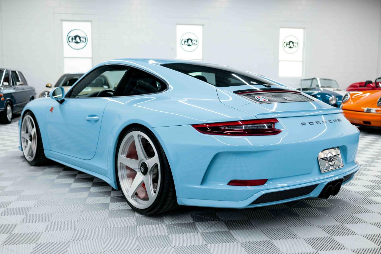 Porsche 911 GT3 Coupe w/Touring Package 2018