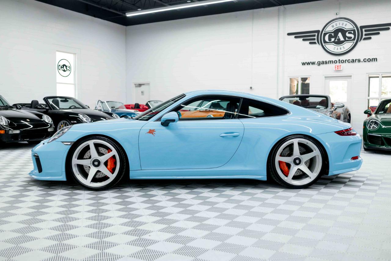 Porsche 911 GT3 Coupe w/Touring Package 2018