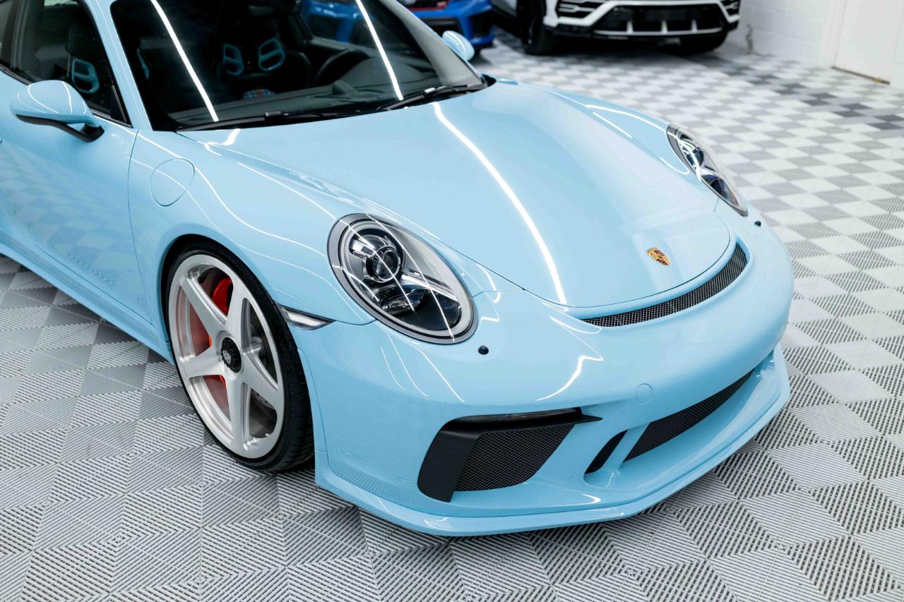 Porsche 911 GT3 Coupe w/Touring Package 2018