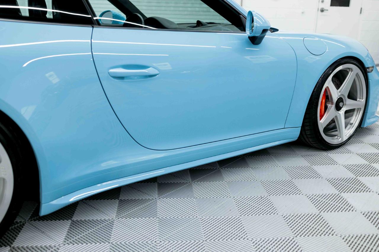 Porsche 911 GT3 Coupe w/Touring Package 2018