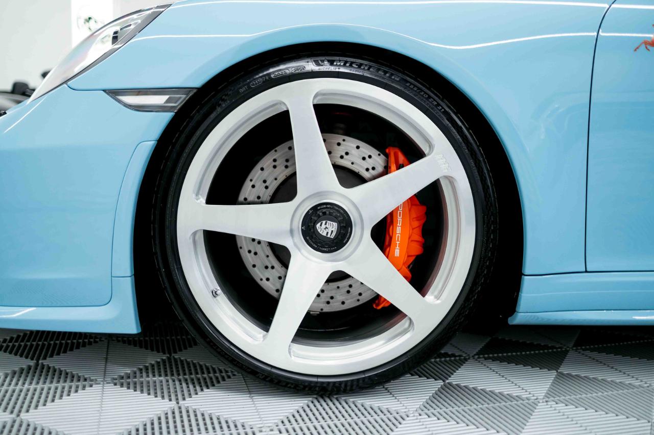 Porsche 911 GT3 Coupe w/Touring Package 2018