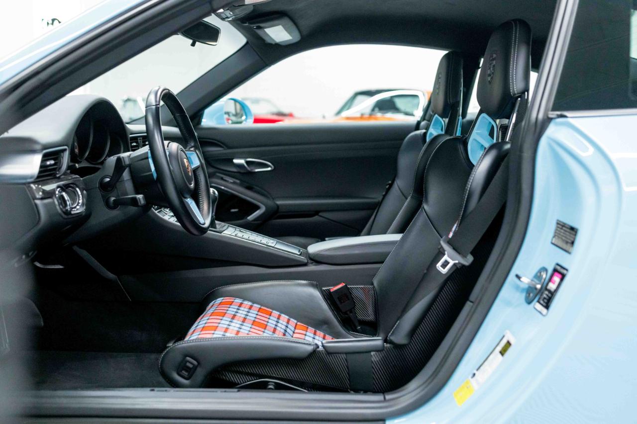 Porsche 911 GT3 Coupe w/Touring Package 2018