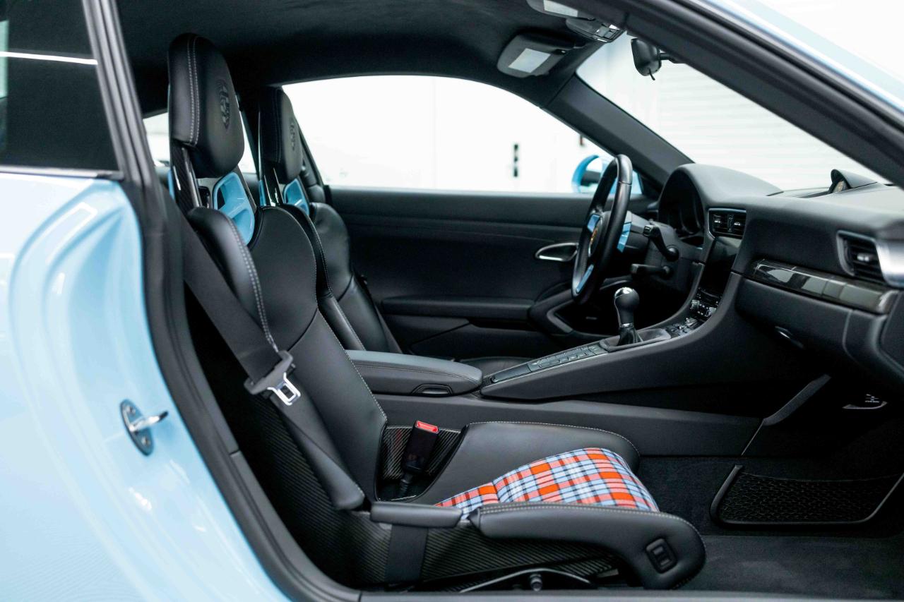 Porsche 911 GT3 Coupe w/Touring Package 2018