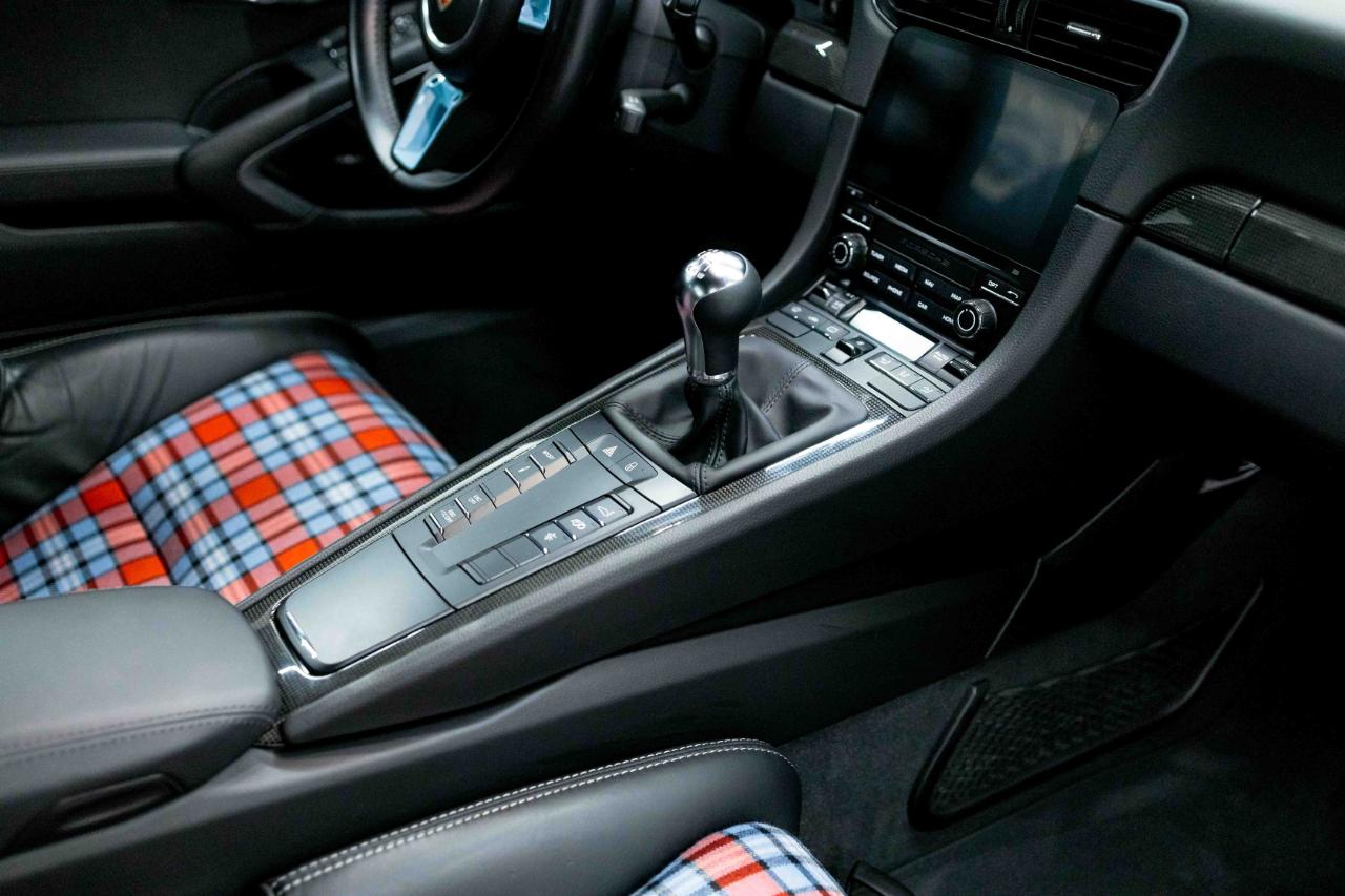 Porsche 911 GT3 Coupe w/Touring Package 2018