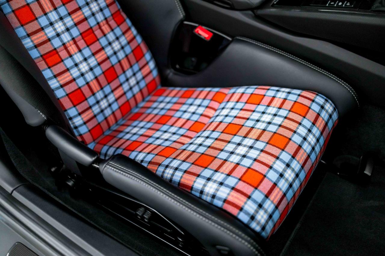 Porsche 911 GT3 Coupe w/Touring Package 2018