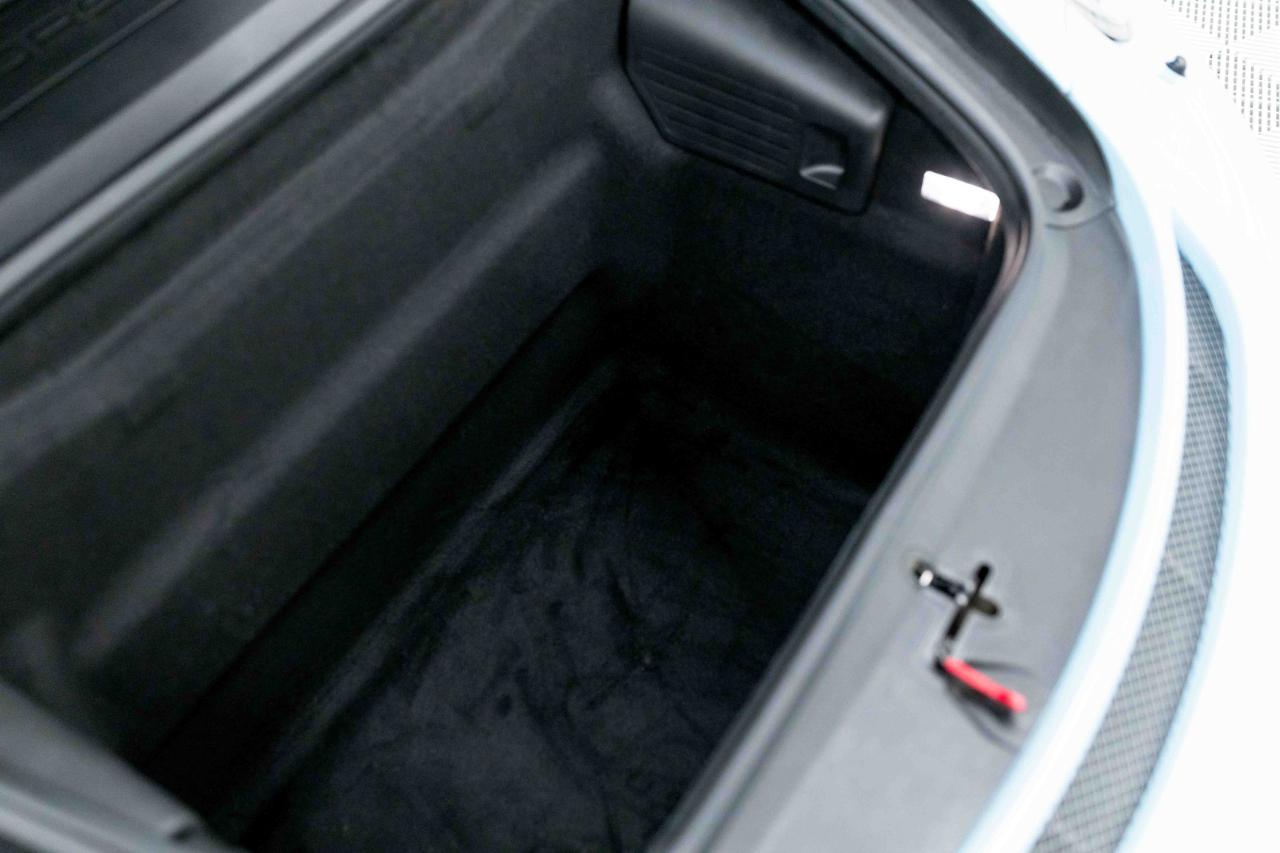 Porsche 911 GT3 Coupe w/Touring Package 2018