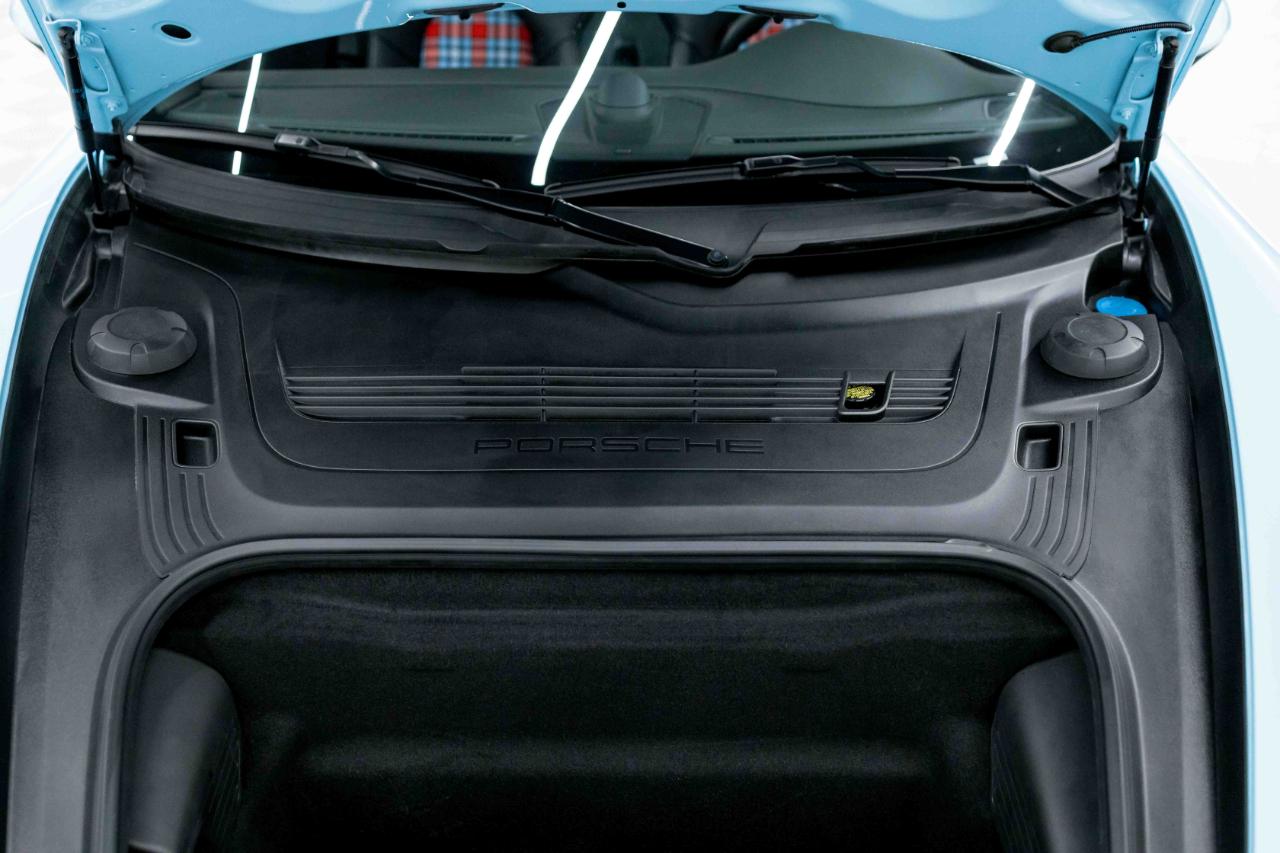 Porsche 911 GT3 Coupe w/Touring Package 2018